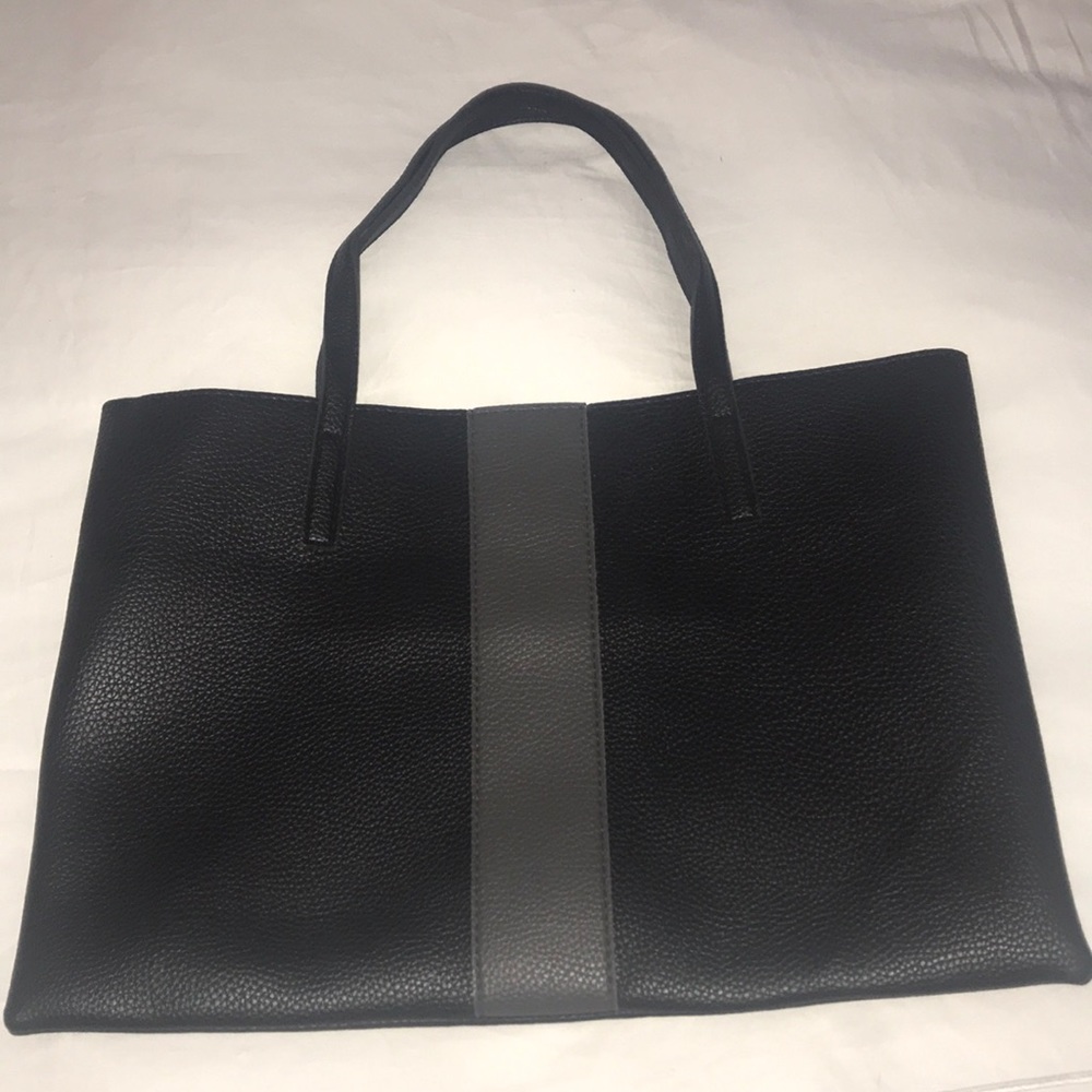 Vince Camino Leather Bag!! 👜👜
